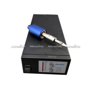 Proizvođač ultrazvučnog stroja za rezanje od 30 kHz za rezanje materijala od tkanine